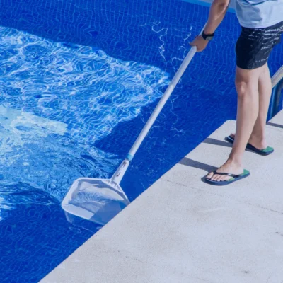 Cómo mantener una piscina limpia​: consejos prácticos